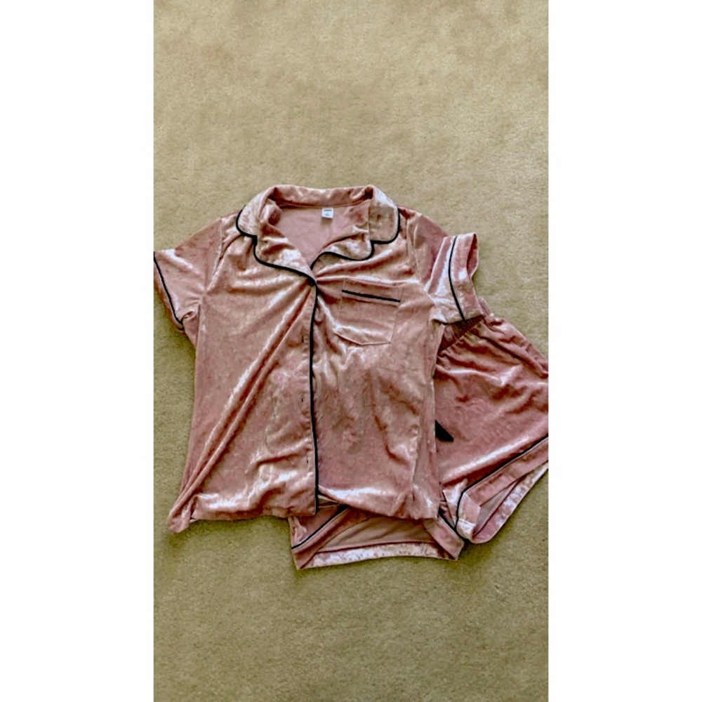 Pj velvet set